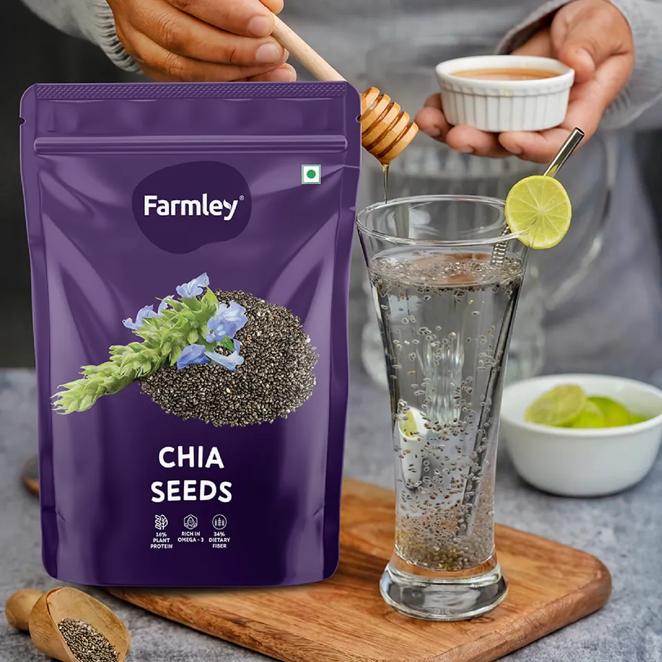 Pouch with chia dishes