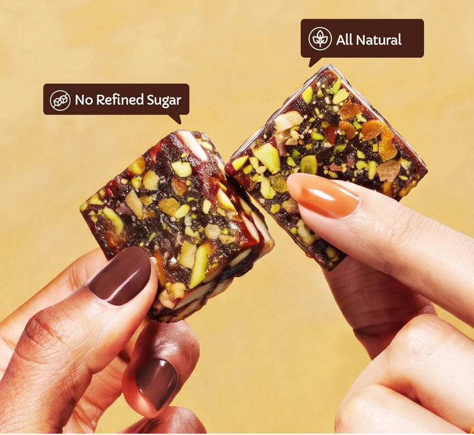 Date bites close up, no refined sugar callout